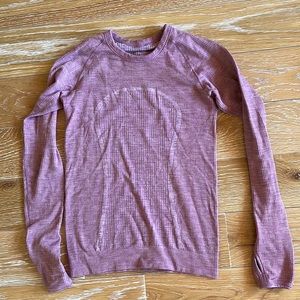 Lululemon swiftly wool long sleeve top in size 8